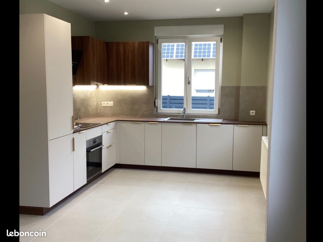 Appartement 1 pièce 96 m² · à Ostwald · 96 m² · 285 000 €