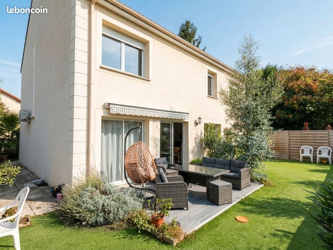 Maison 7 pièces 200 m² · aux Pavillons-sous-Bois · 200 m² · 590 000 €