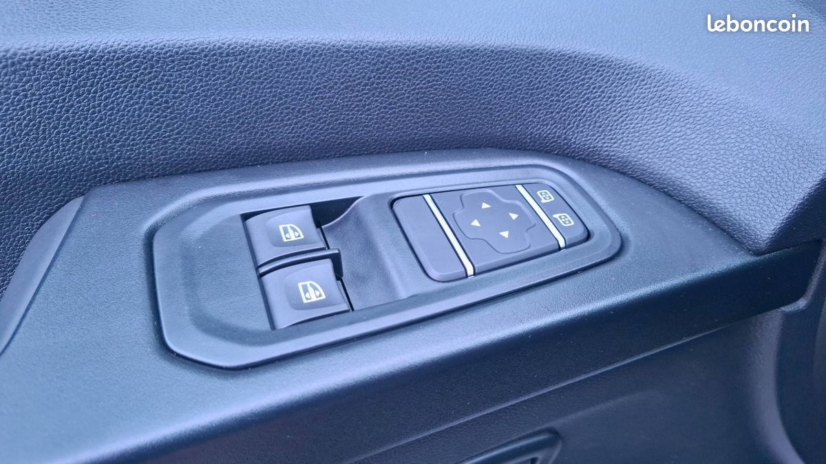 Renault trafic fg blue dci 130 l1h1 3t gsr2 (image 17)
