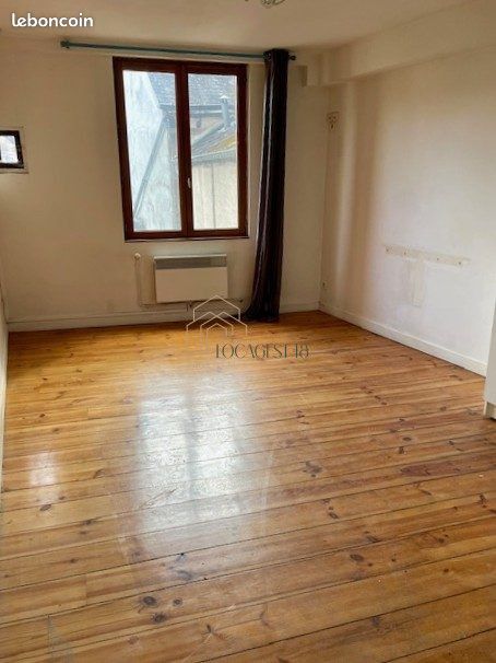Appartement 1 pièce 18 m² · à Bourges · 18 m² · 380 €