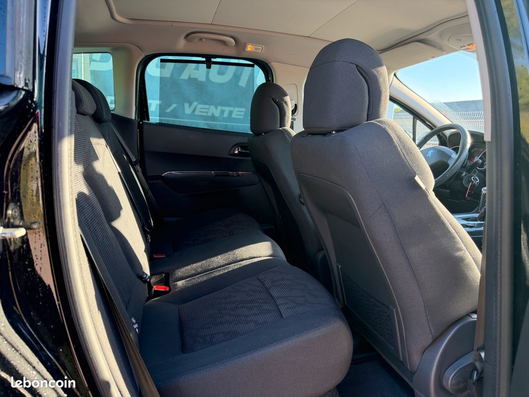 đ PEUGEOT 3008 1.6 e-HDi 112 ALLURE BMP6 â DISTRIBUTION OK â GARANTIE 6 MOIS BY LABEL â CT OK 07/2028 đ (image 5)