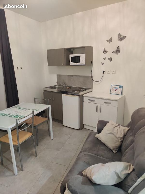 Appartement 1 pièce 18 m² · à Guingamp · 18 m² · 390 €