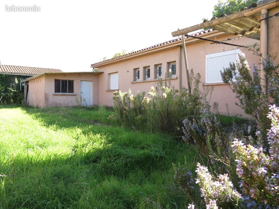 Maison 1 pièce 94 m² · à Lesparre-Médoc · 94 m² · 145 000 €