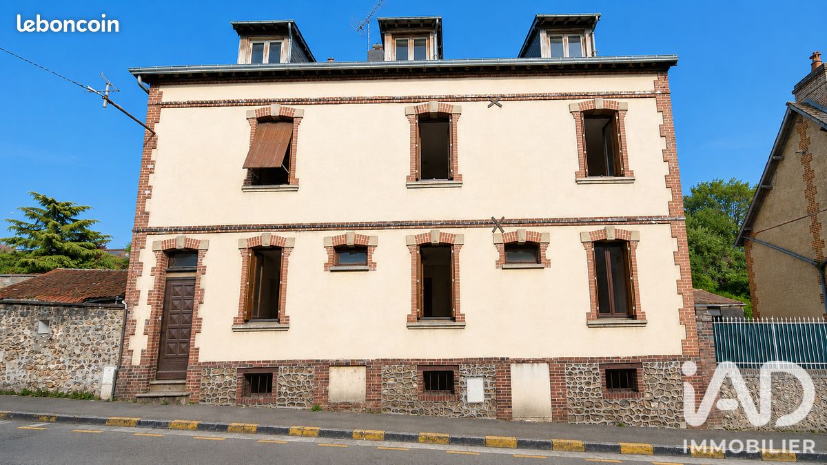 Maison 10 pièces 155 m² · à Rugles · 155 m² · 189 000 €