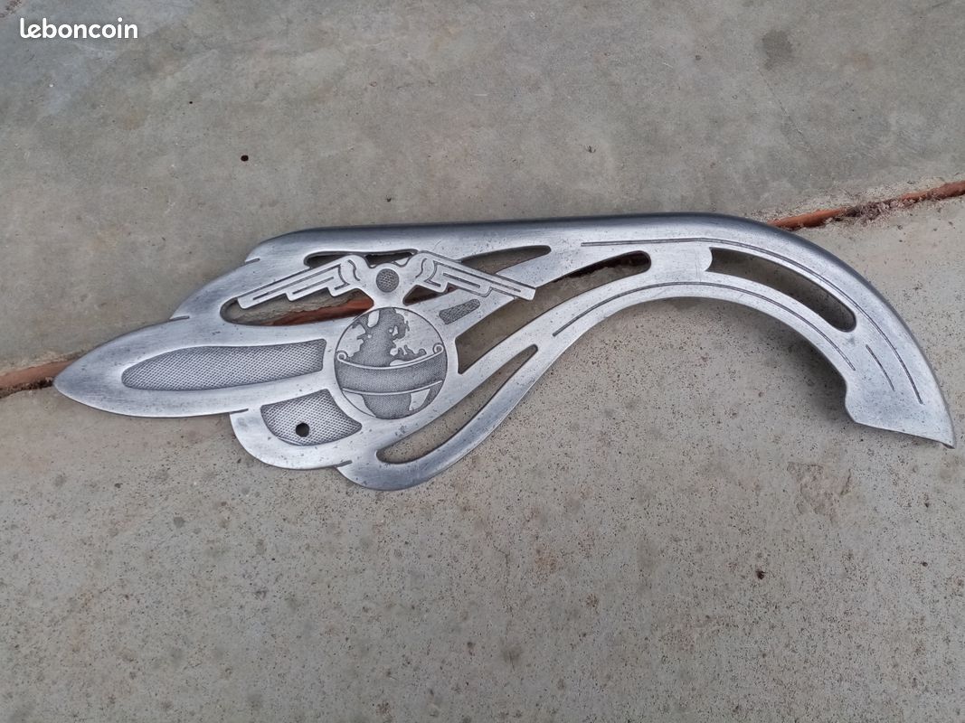ANCIEN carter de chaîne FONTE D'ALUMINIUM pour vélo ANCIEN OLD BICKE