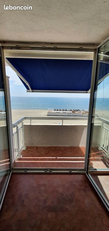 Disponible à la location à partir de 500 euros/semaine Magnifique T2 à Canet en Roussillon - Front de mer (hors et pleine saison) (image 2)