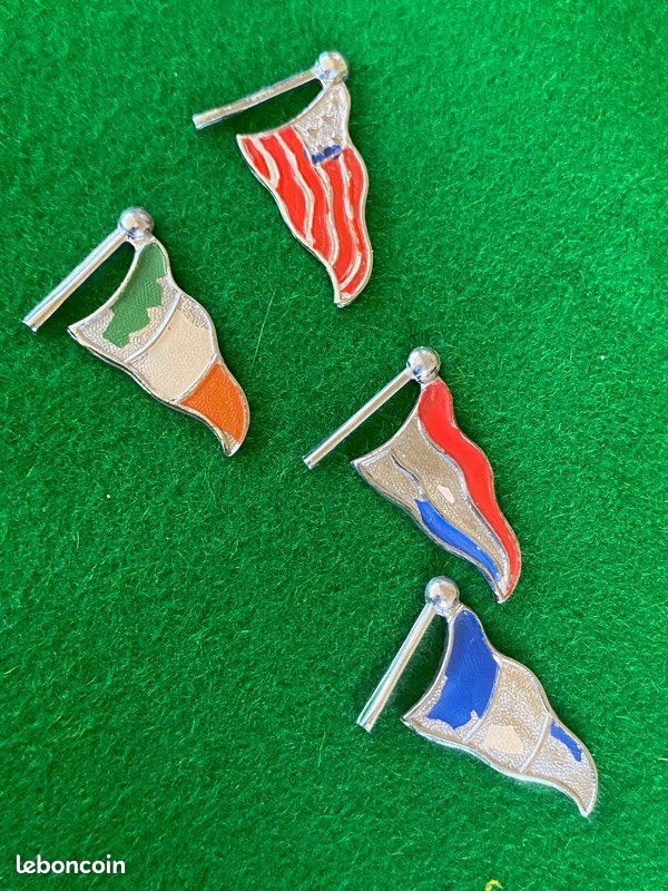 Marque-verre Art Déco à Décor De Drapeaux Par Sudre - Verre Ancien Enfant