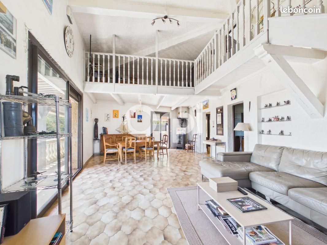 Maison 4 pièces 201 m² · à Mandelieu-la-Napoule · 201 m² · 650 000 €