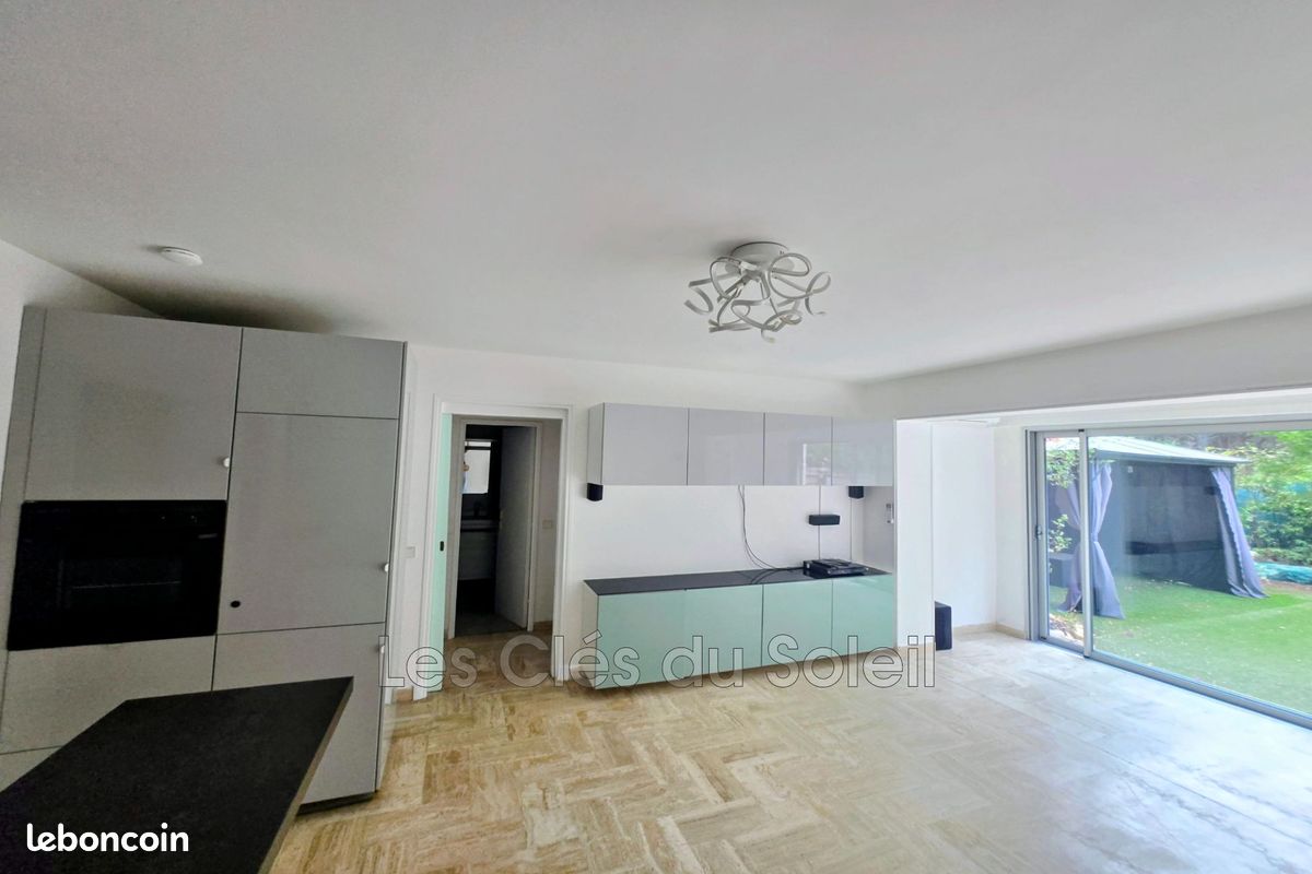 Appartement 2 pièces 43 m² · à Bandol · 43 m² · 330 000 €