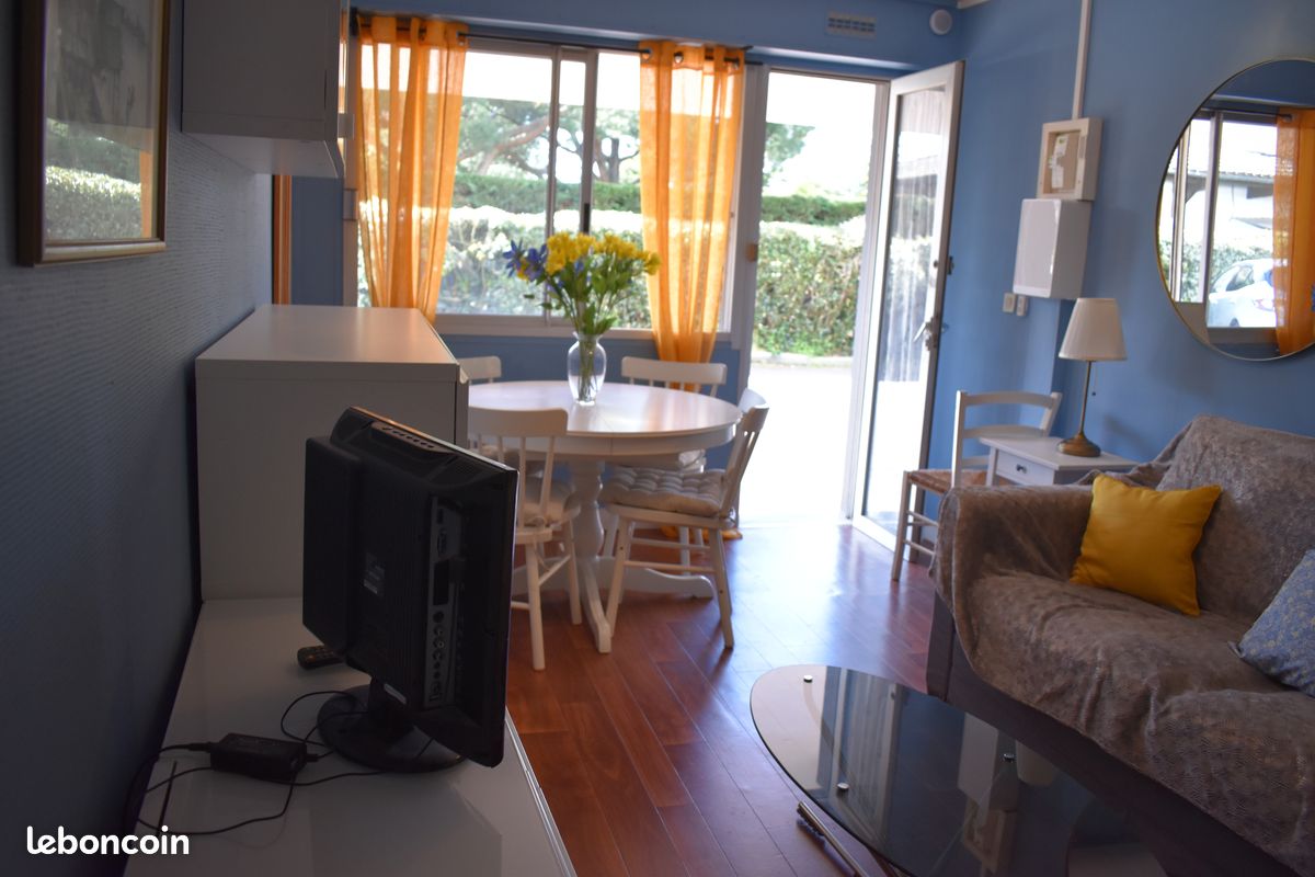 Cosy T2 idéal pour 2- Moullleau Centre à 2 pas de la Plage- Parking - Wifi, (image 1)