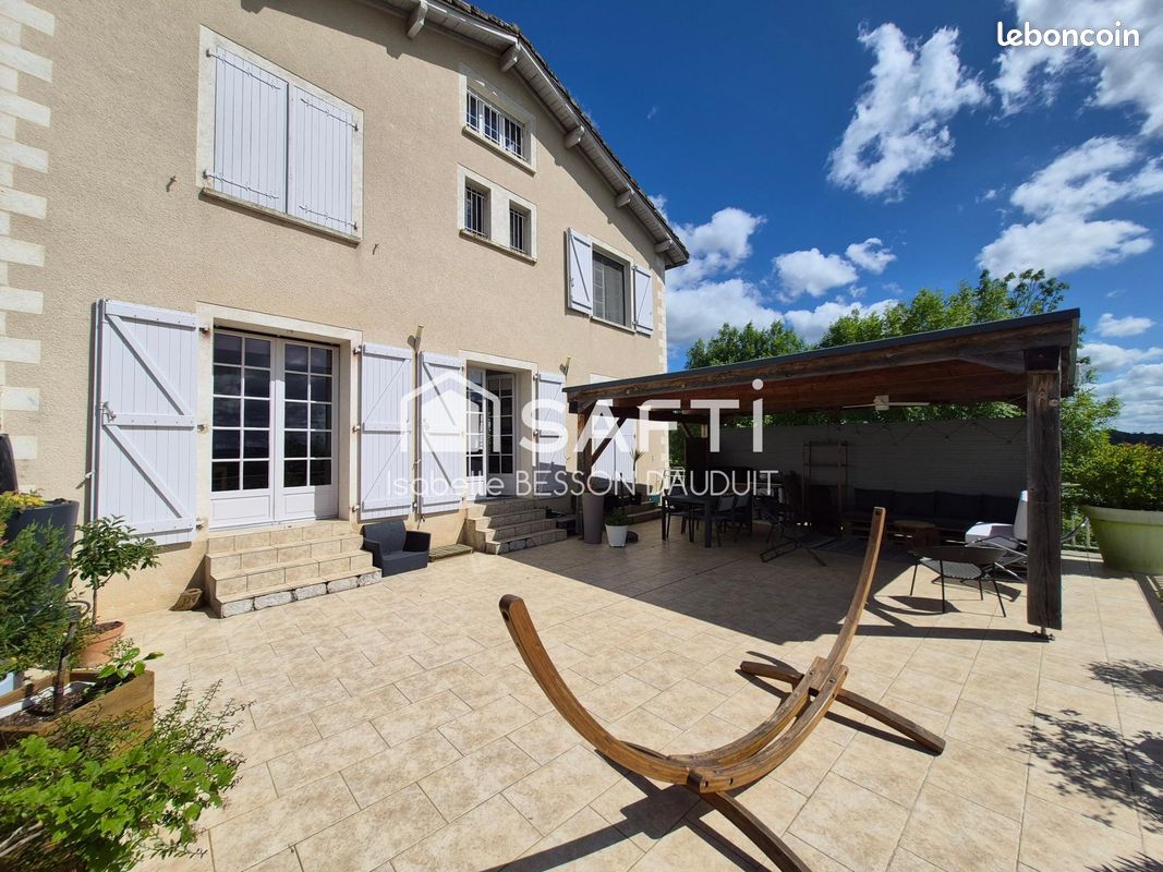Maison 5 pièces 170 m² · à Puylaroque · 170 m² · 299 000 €