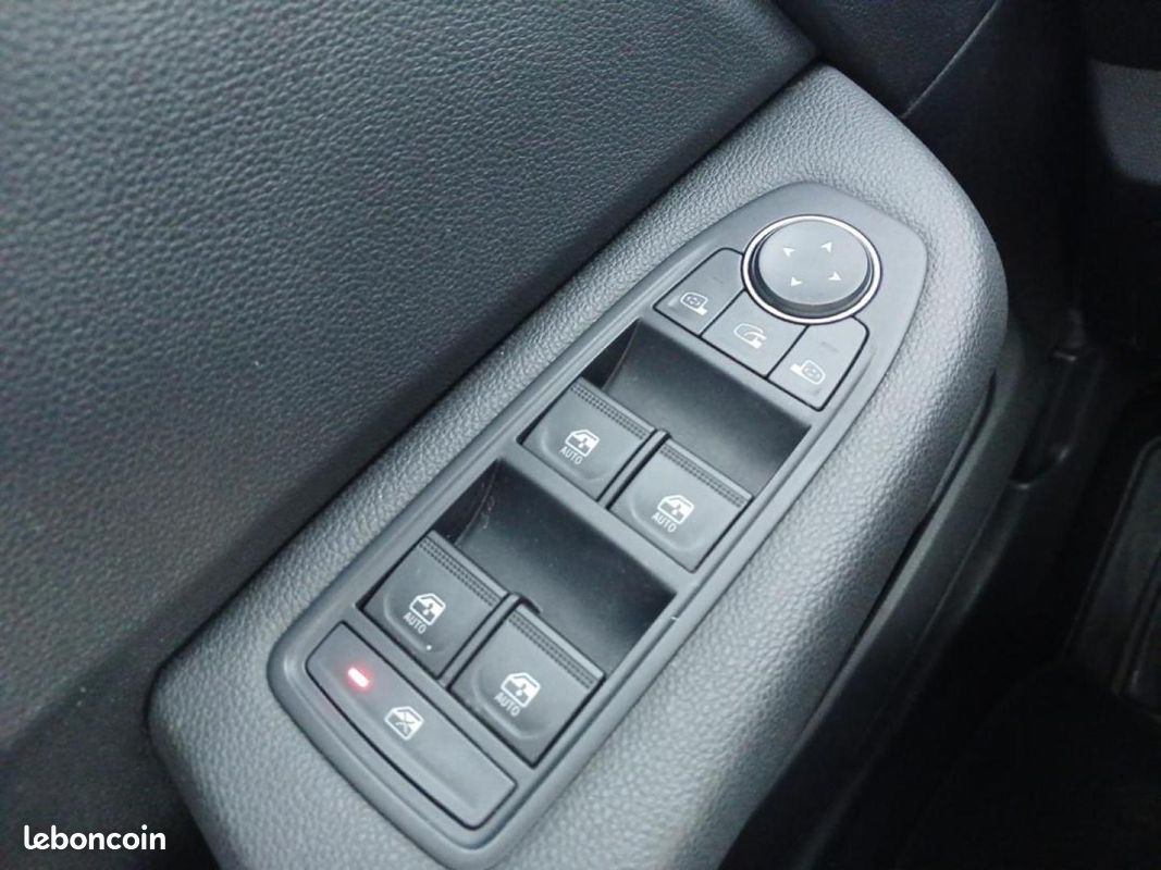 Renault Clio 1.6 E-Tech 145ch full hybrid Evolution (image 22)