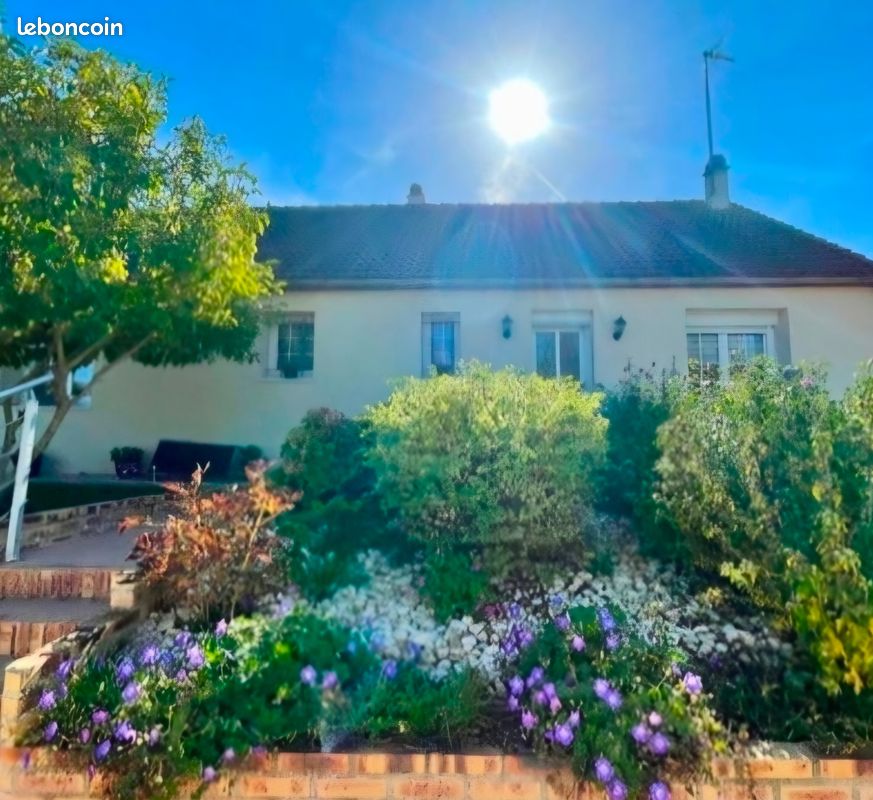 Maison 5 pièces 90 m² · à Dammarie · 90 m² · 243 000 €