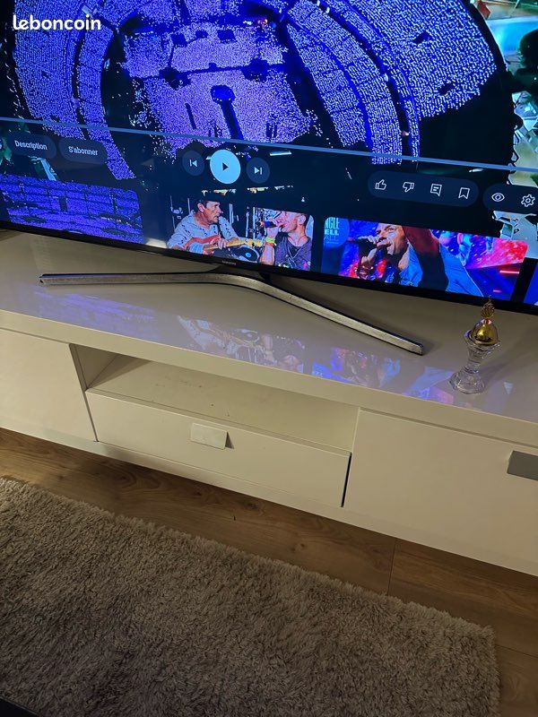 Meuble TV blanc laqué – design moderne – très bon état (image 1)