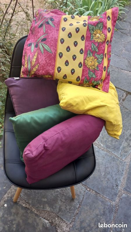 Lot de petits coussins (image 1)
