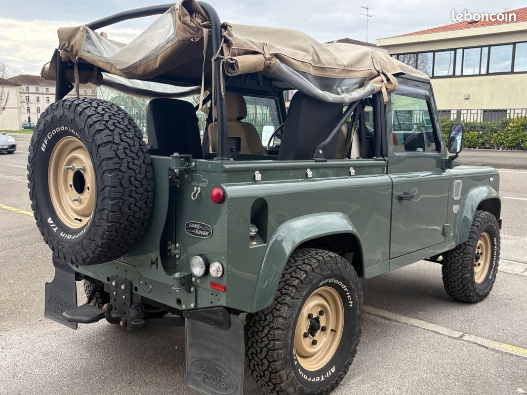 Land rover defender soft top heritage 90 2.4 td 120 ch serie-limitee 4wd / camera de recul / carplay (image 2)