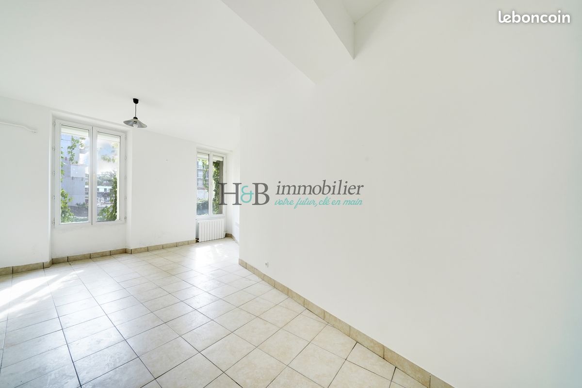 Appartement 1 pièce 29 m² · à Villeneuve-Saint-Georges · 29 m² · 105 000 €