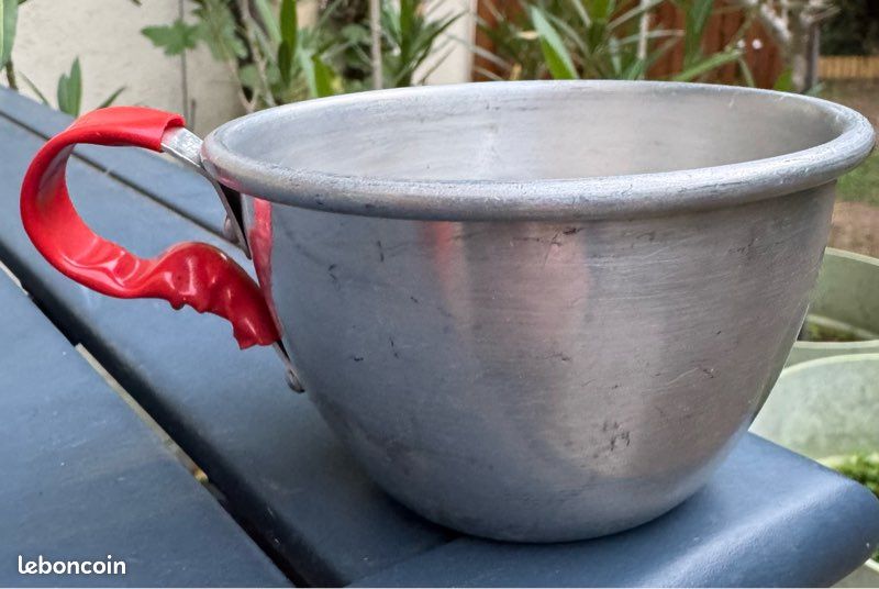 Ancienne tasse aluminium 1950 camping scoot (image 2)