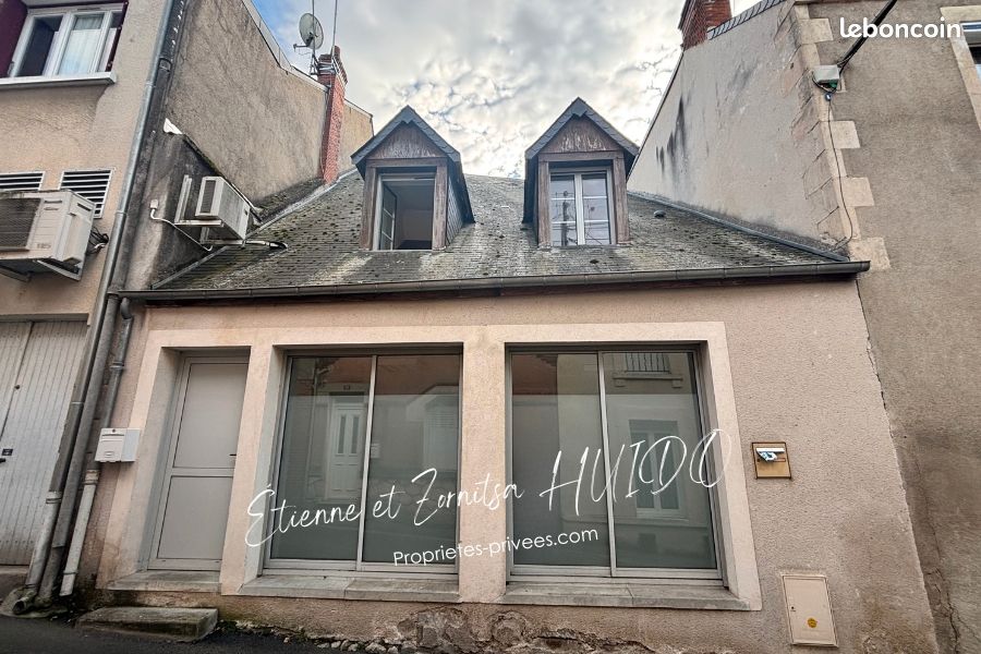 Immeuble 7 pièces 146 m² · à Issoudun · 146 m² · 124 000 €