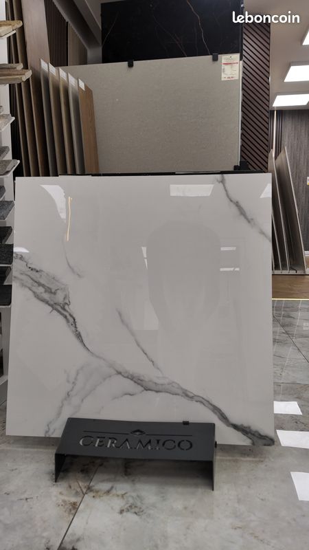 Carrelage luxe et brillant effet marbre (image 1)