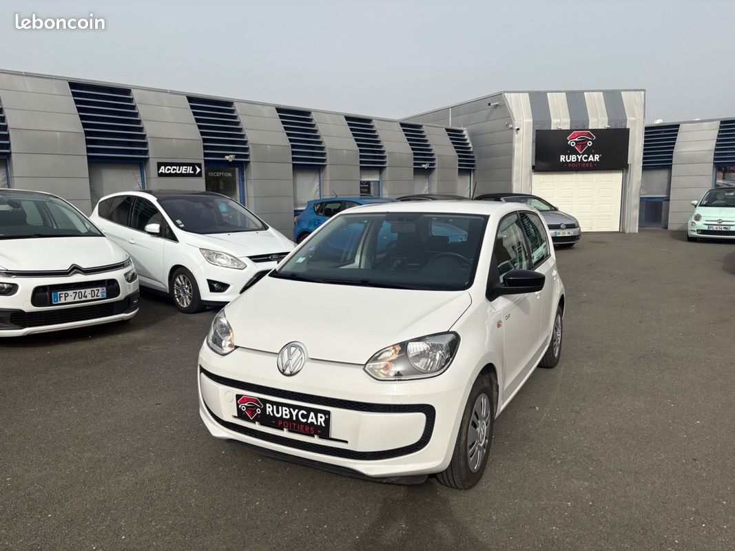 Volkswagen Up 1.0i 12v 60ch PACK CUP 5 PORTES ESSENCE (image 1)