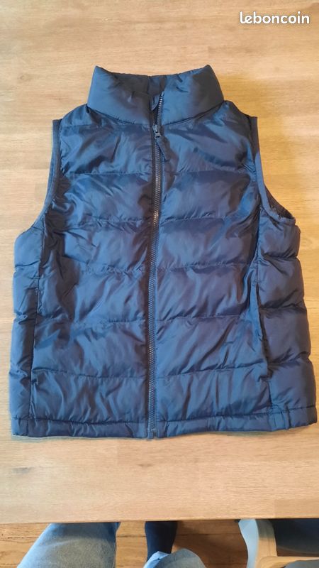 Doudoune sans manche 5/6 ans Uniqlo (image 1)