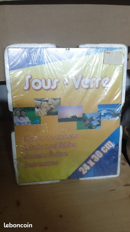 Sous verre mural (image 1)