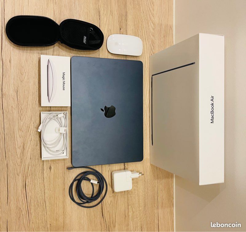 Lot De 2 écrans Pour MacBook Air M2 (A2681) – Cassés – Bleu Nuit – Pour Pièces