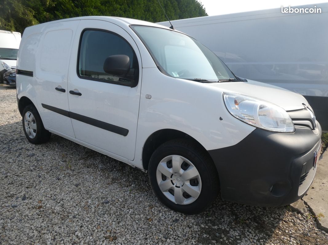Renault kangoo 1.5l bluedci 95ch pack cd/clim 3 places (image 2)