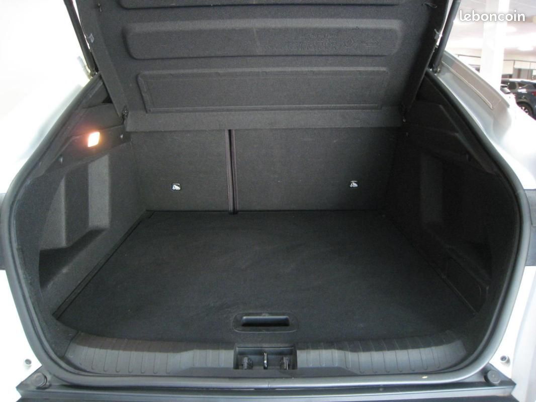 Renault Arkana E-Tech 145 - 21B R.S. Line (image 11)
