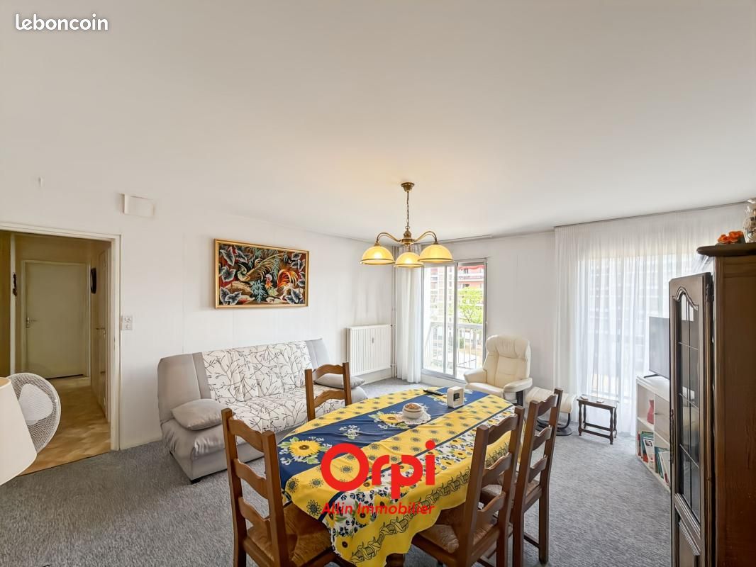 Appartement 2 pièces 54 m² · à Montluçon · 54 m² · 29 000 €
