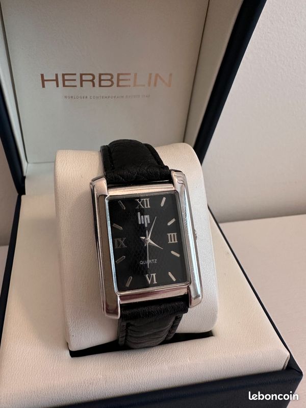 Montre LIP Homme – Rectangulaire Noire 27,5 mm, Cuir Noir Neuf, Pile Neuve (image 2)