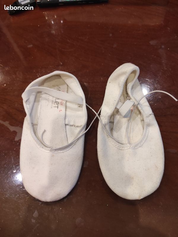 Chaussons de danse taille 32 blanc marque Merlet (image 1)