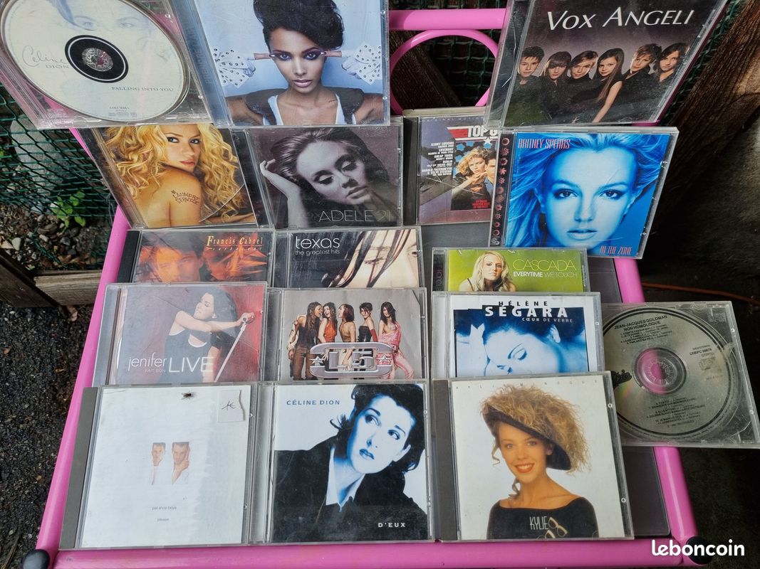 Lot 16 CD (image 1)