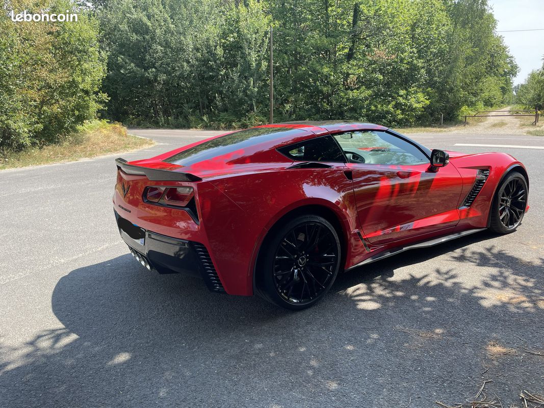 Corvette C7 Z06 6.2l V8 Supercharged coupé Rouge Septembre 2015 excellent état 31 300 km boite manuelle véhicule français historique complet (image 2)