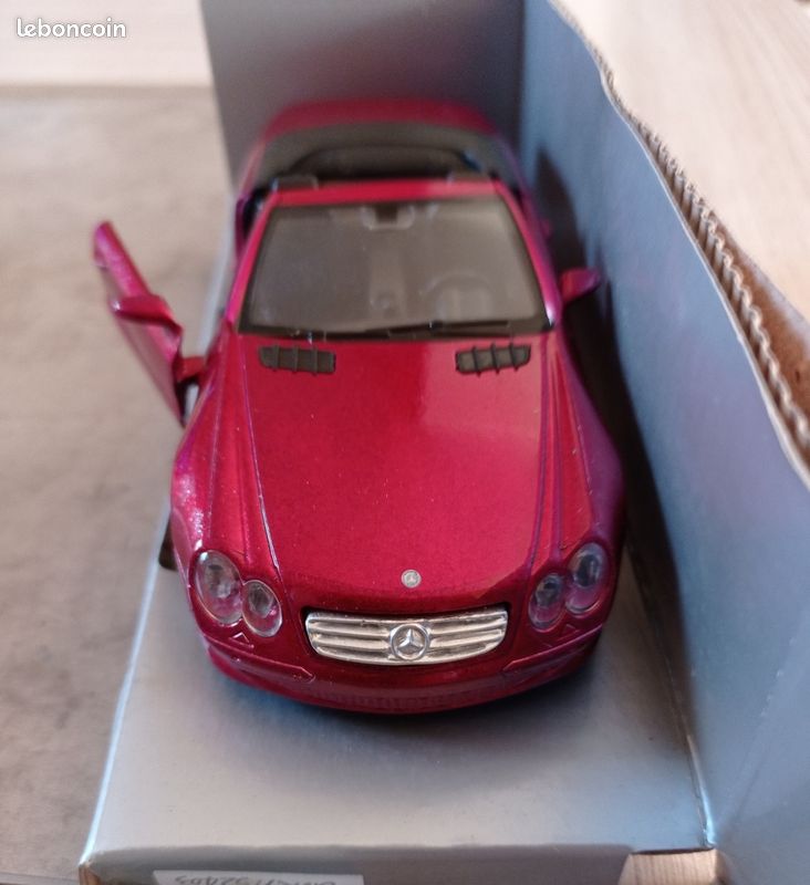Voiture miniature MERCEDES BENZ SL 500 1/32 (image 3)