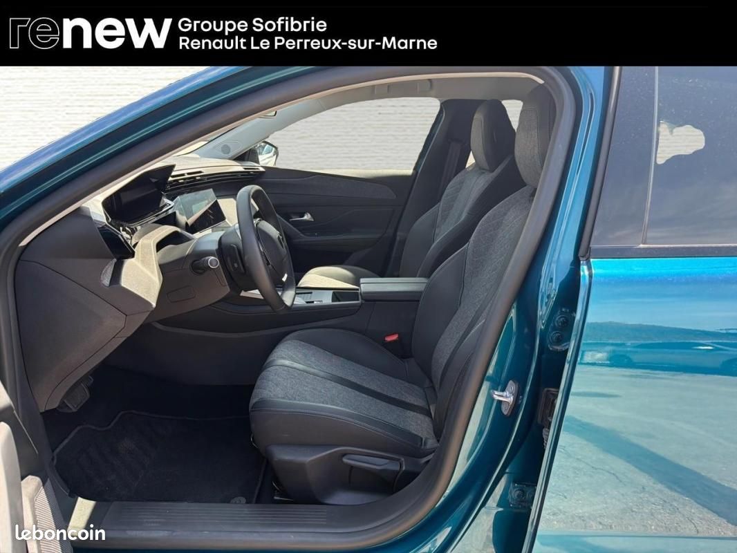 Peugeot 408 PHEV 225 e-EAT8 Allure Pack (image 9)