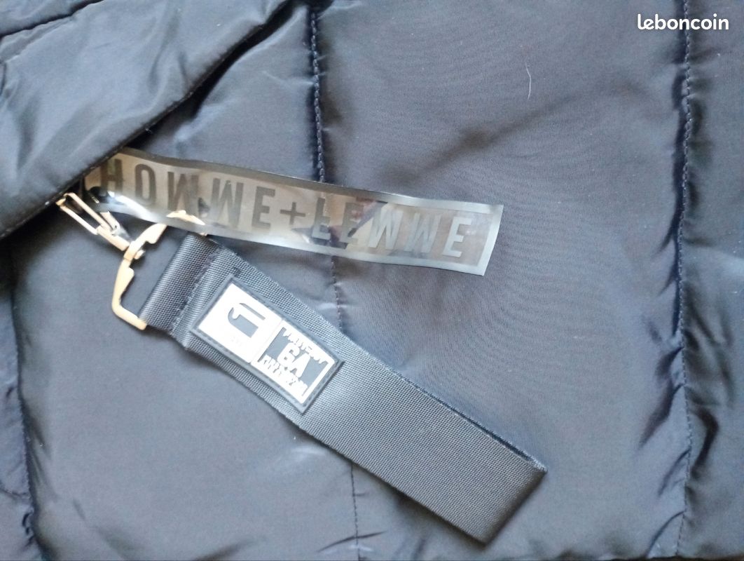 Manteau long neuf prix négociable remise en main propre seulement (image 5)