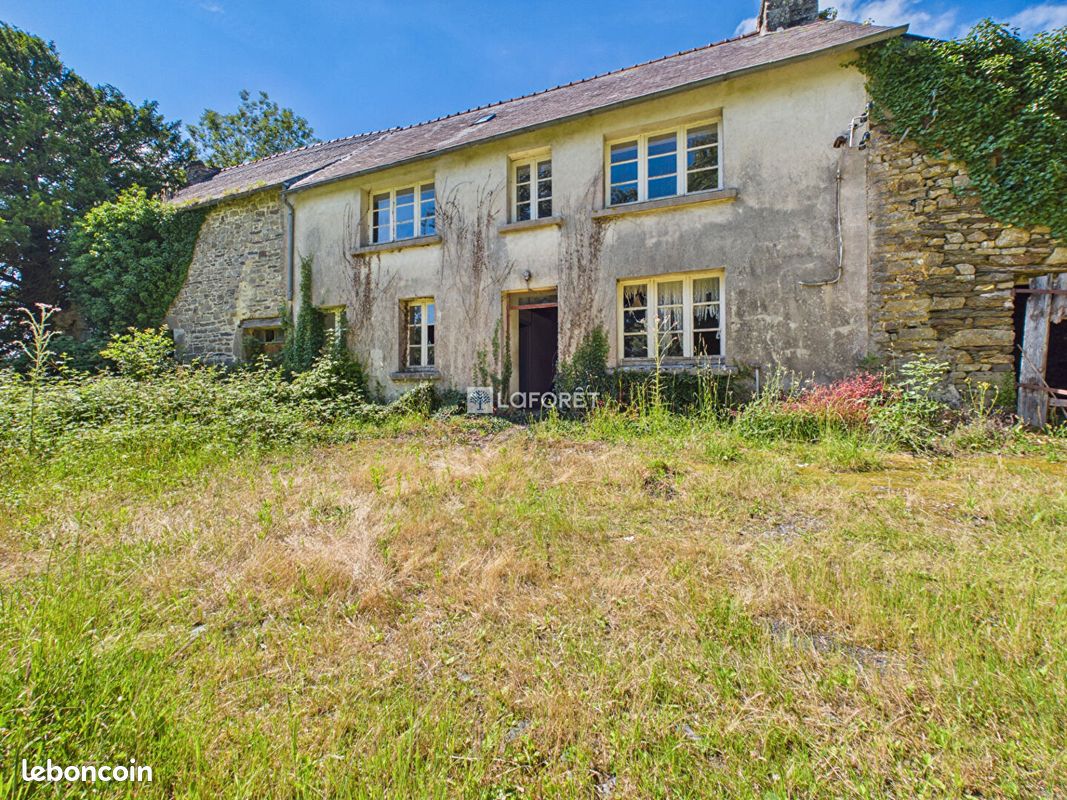 Maison 4 pièces 94 m² · à Brasparts · 94 m² · 50 000 €