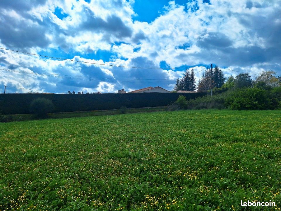 Terrain 501 m² · à Villeneuve · 123 600 €