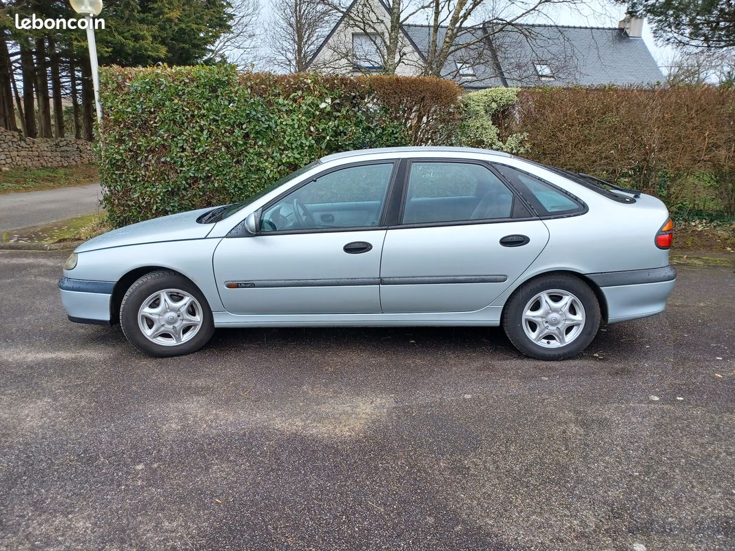 Laguna 1.9 dci - Voitures