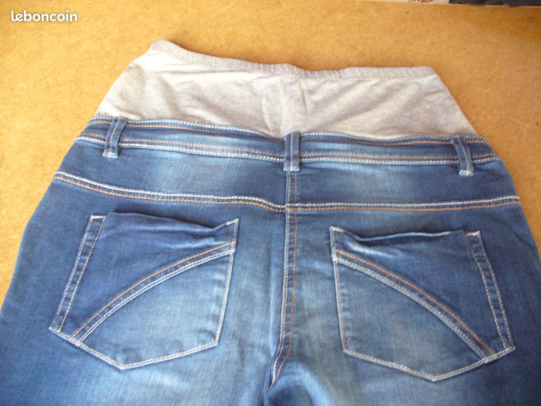 Jeans de grossesse T40 - Vendu à l'unité - 1 Noir 3 Bleus Taille 40 - L · Très bon état (image 11)