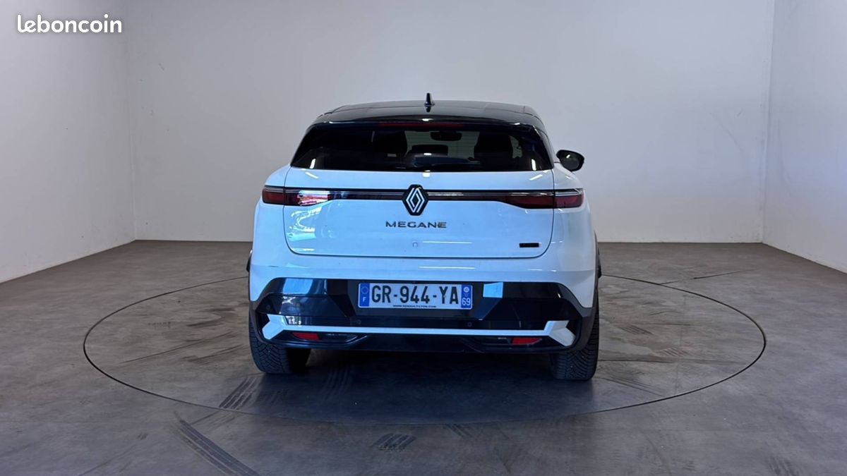 Renault megane e tech ev60 220 ch optimum charge iconic (image 6)