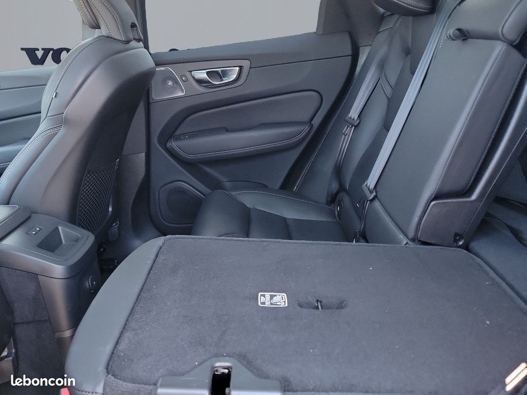 VOLVO XC60 T6 AWD Hybride rechargeable 253 ch+145 ch Geartronic 8 Ultra Style Dark (image 9)