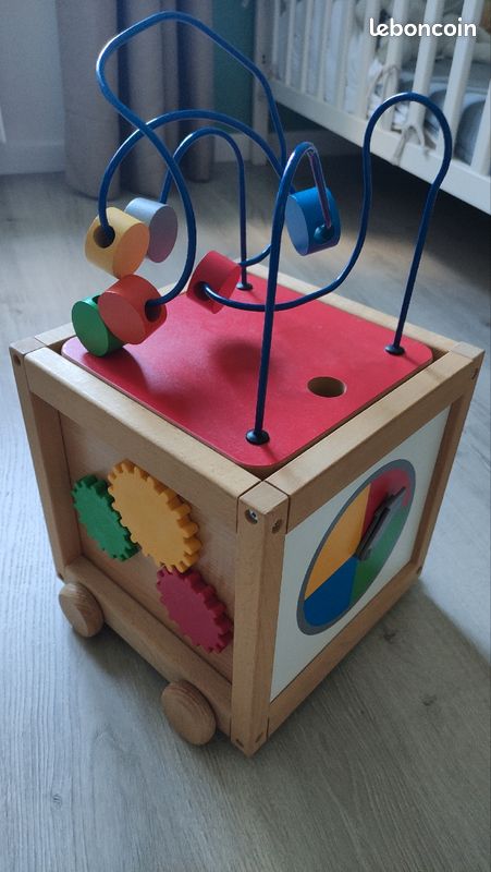 Grand Cube d'activités bébé Oxybul (image 2)