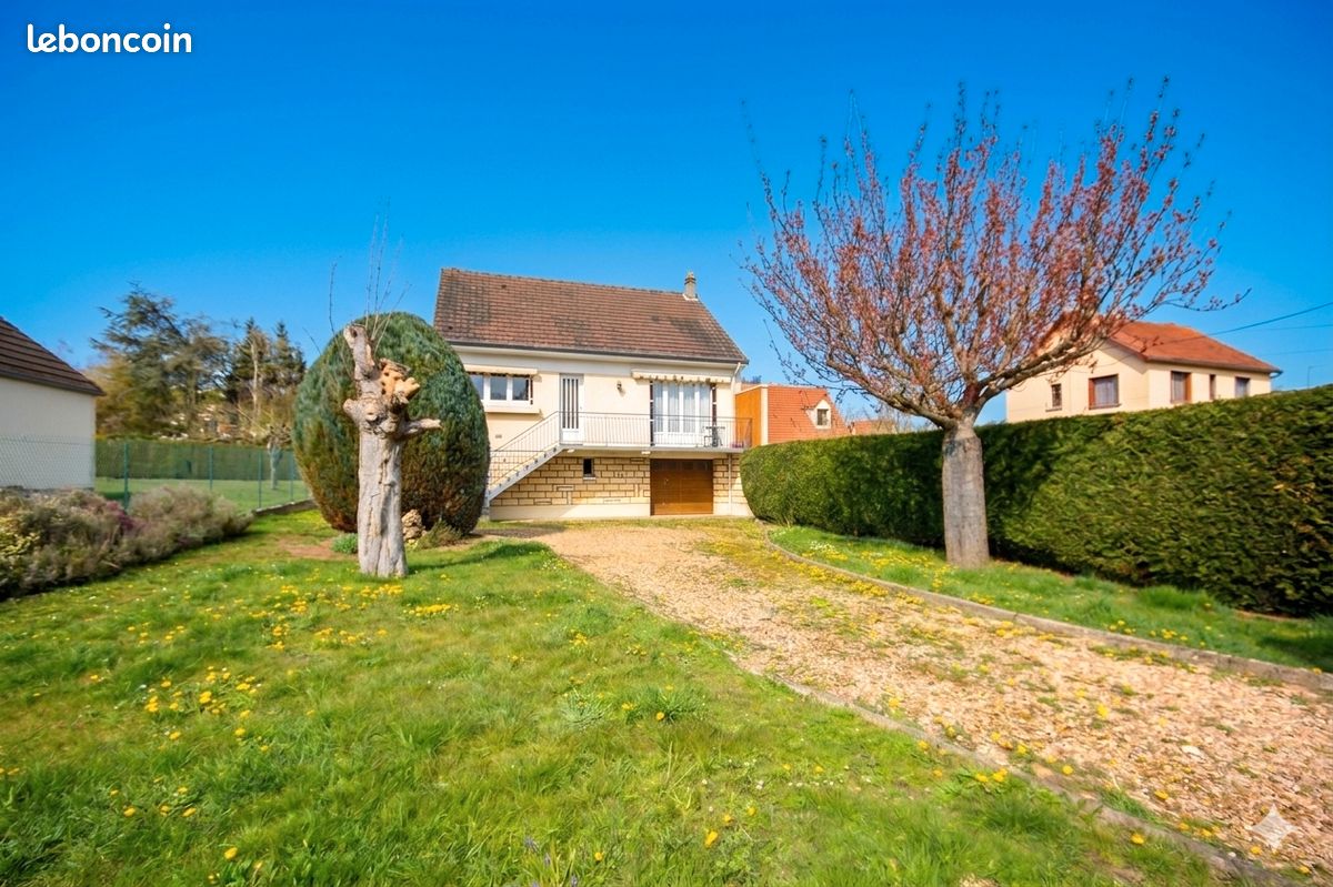 Maison 7 pièces 135 m² · à Élancourt · 135 m² · 562 000 €