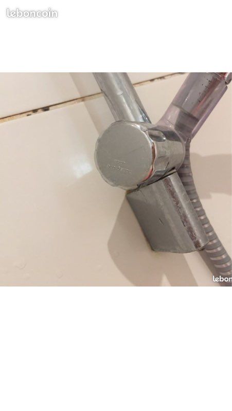 Mélangeur robinet Ramon Soler et Hansgrohe et colonne douche (image 3)