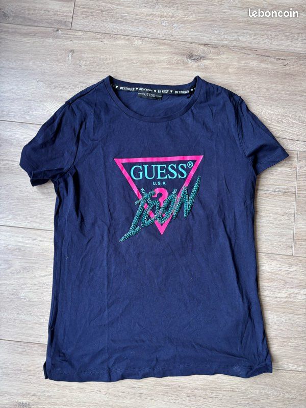 joli tee-shirt manches courtes bleu ciel GUESS beachwear homme taille L neuf