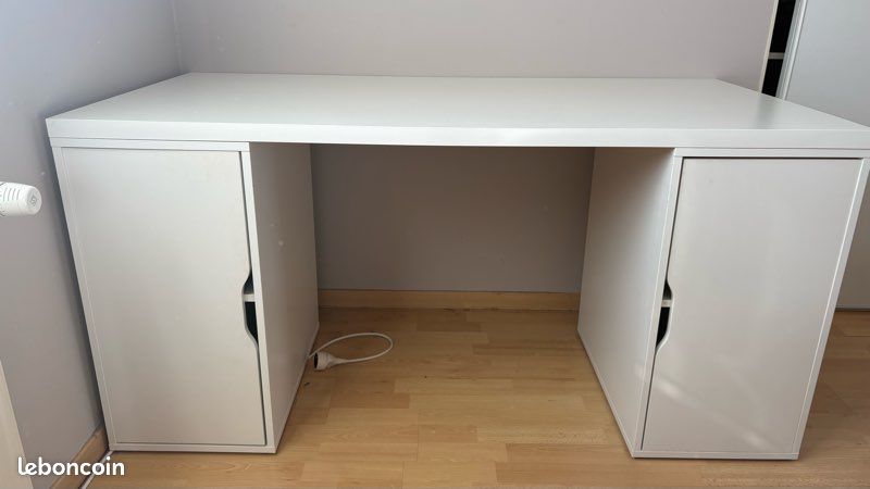 Bureau ikea (image 1)