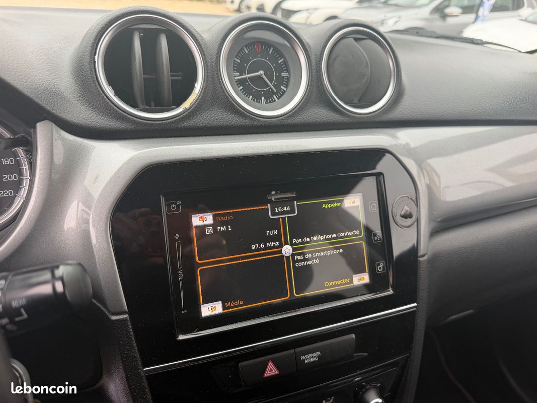 SUZUKI VITARA 1.6 DDiS Allgrip Pack (image 8)